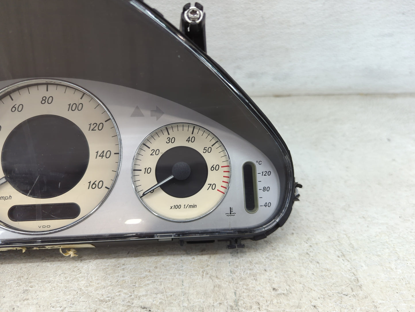 2005 Mercedes-Benz E-Class Instrument Cluster Speedometer Gauges P/N:A2115400047 110.080.284/015 Miles:151K Fits OEM Used Au