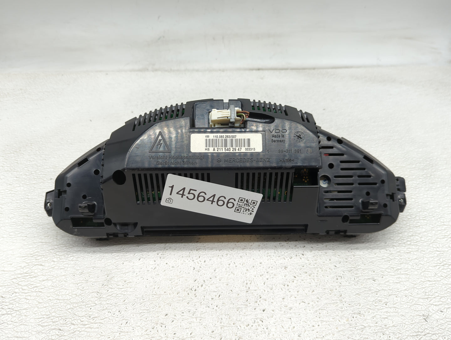 2005 Mercedes-Benz E-Class Instrument Cluster Speedometer Gauges P/N:A2115402947 110.080.283/007 Miles:139K Fits OEM Used Au