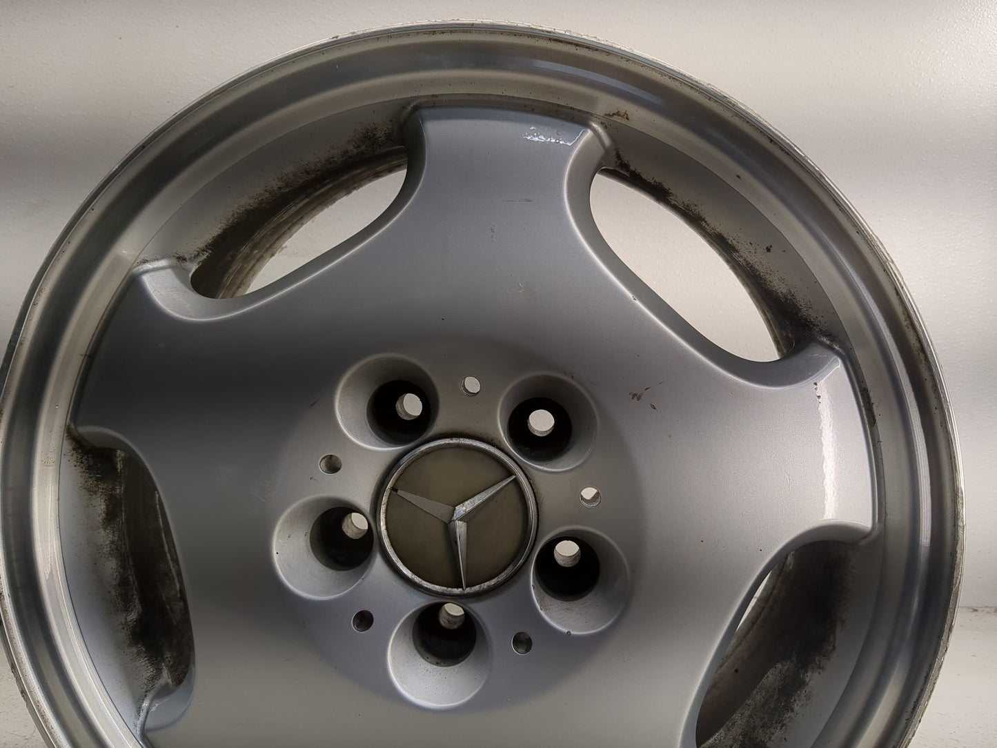 Mercedes-benz E200 Oem Wheel Rim - Oemusedautoparts1.com