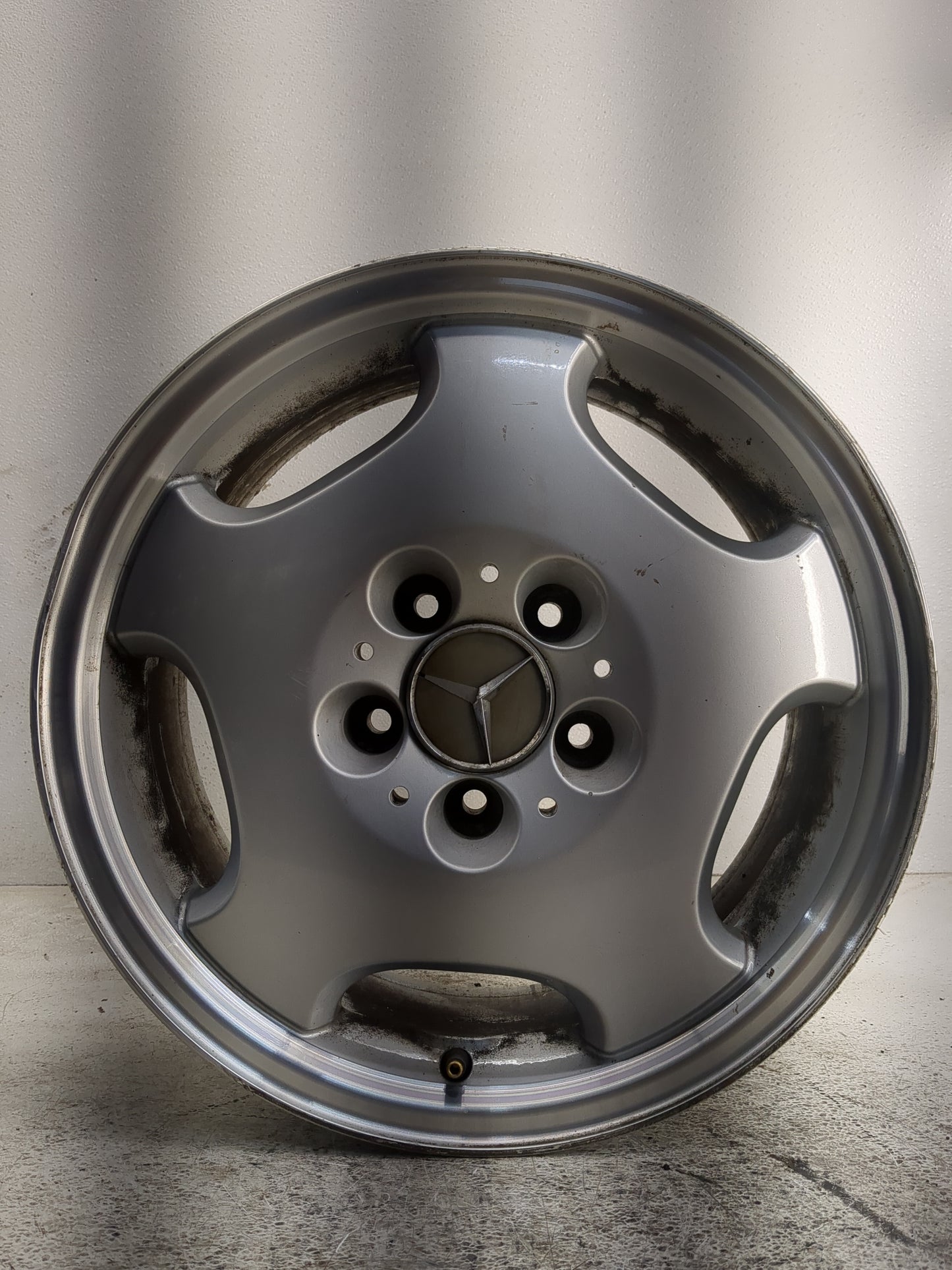 Mercedes-benz E200 Oem Wheel Rim - Oemusedautoparts1.com