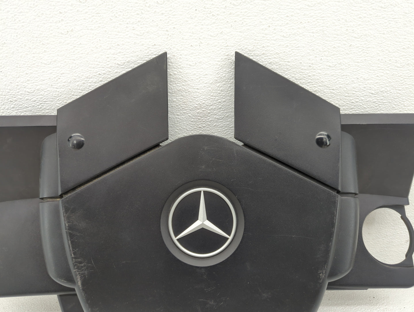 2005 Mercedes-benz E250 Engine Cover - Oemusedautoparts1.com