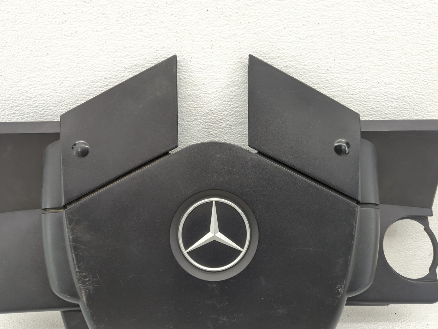 2005 Mercedes-benz E250 Engine Cover - Oemusedautoparts1.com
