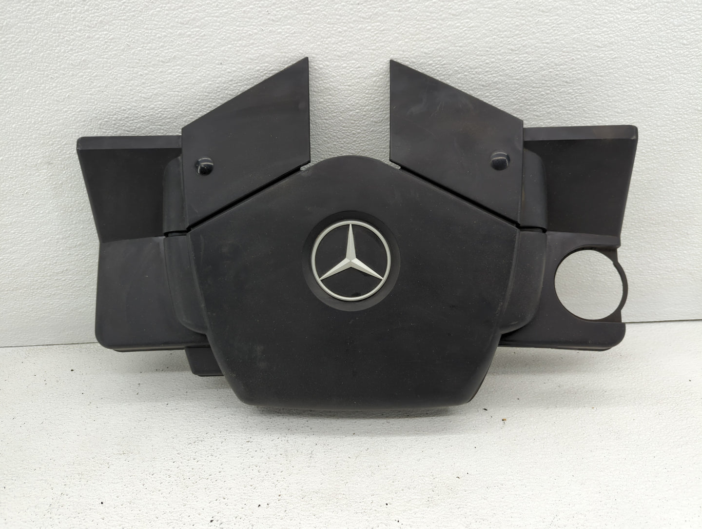 2005 Mercedes-benz E250 Engine Cover - Oemusedautoparts1.com