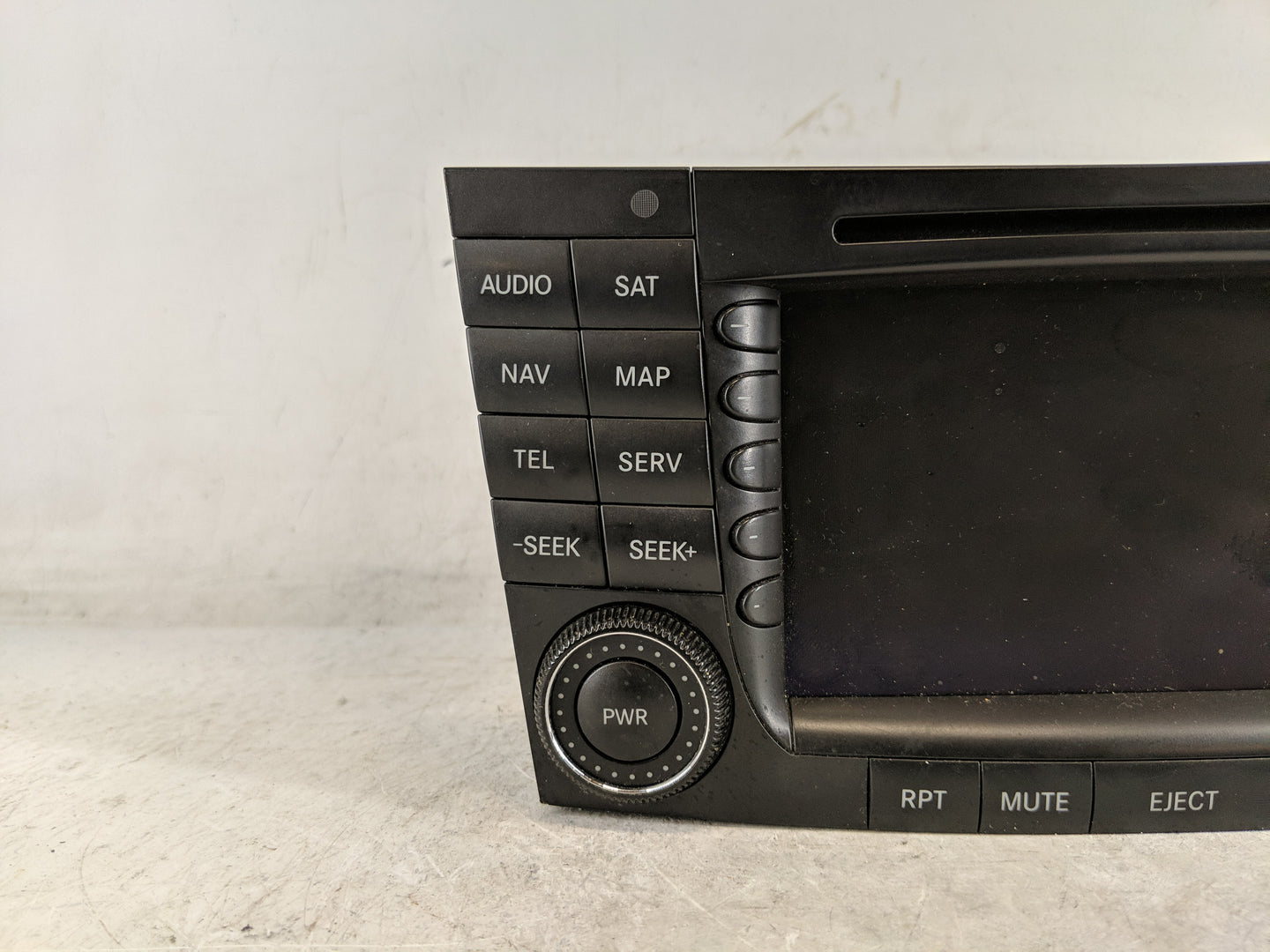 2005 Mercedes-Benz E320 Radio AM FM Cd Player Receiver Replacement P/N:4 170 000333 90120-451, 01538446 Fits OEM Used Auto P
