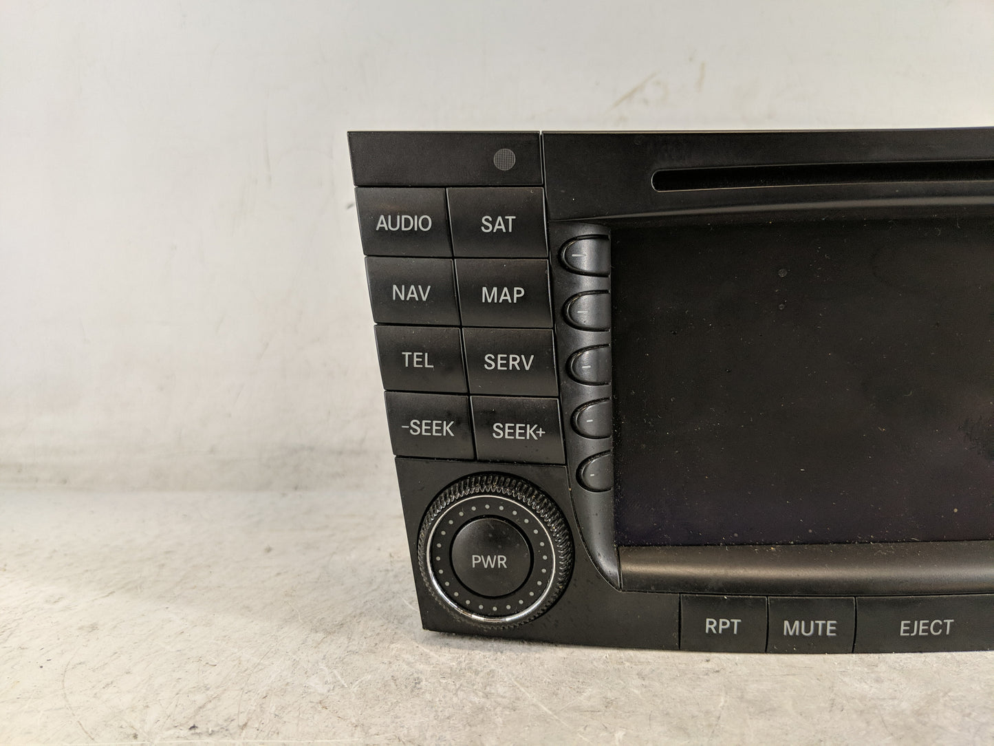 2005 Mercedes-Benz E320 Radio AM FM Cd Player Receiver Replacement P/N:4 170 000333 90120-451, 01538446 Fits OEM Used Auto P