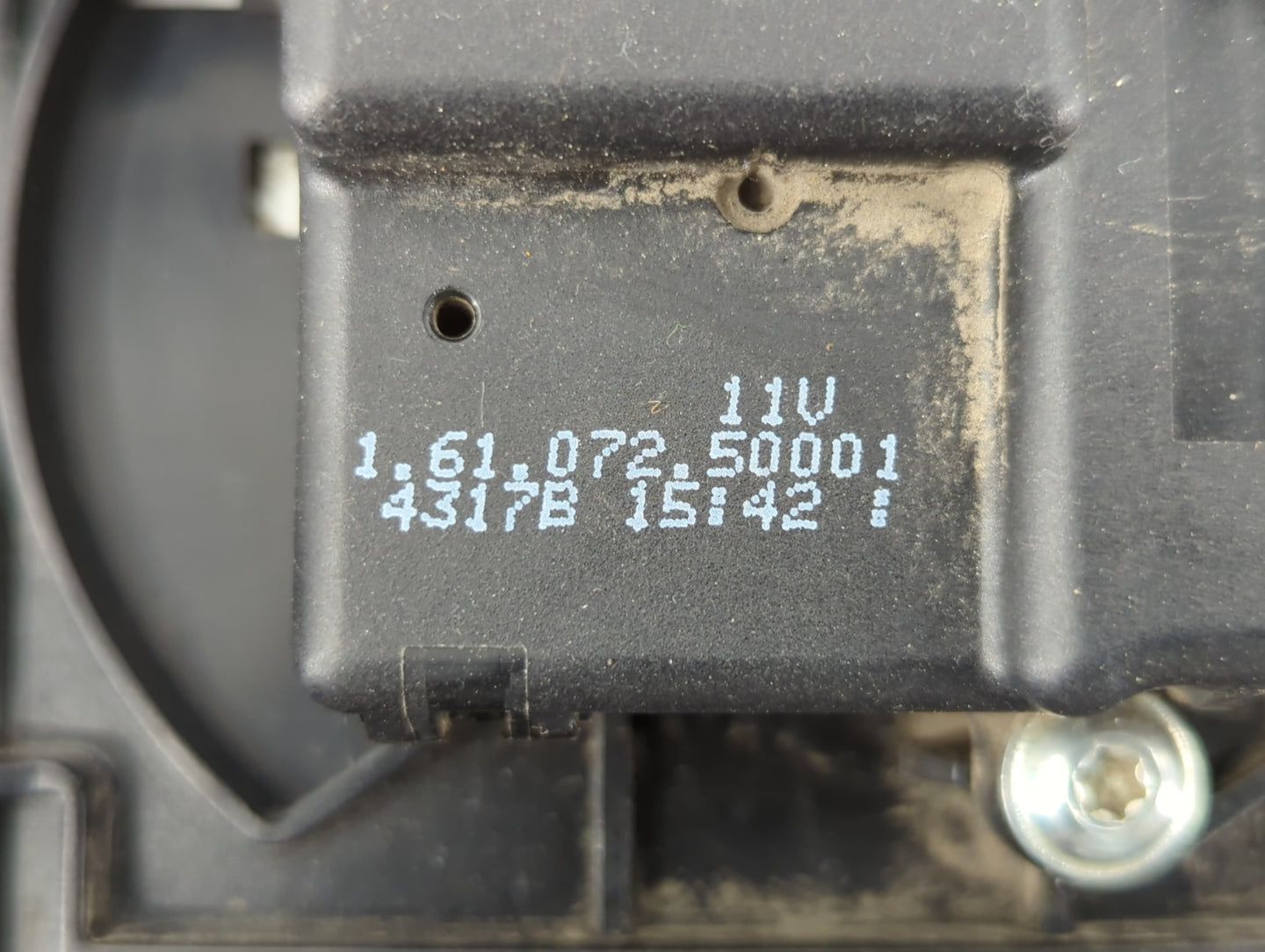 2003-2006 Mercedes-benz E320 Information Display Screen - Oemusedautoparts1.com