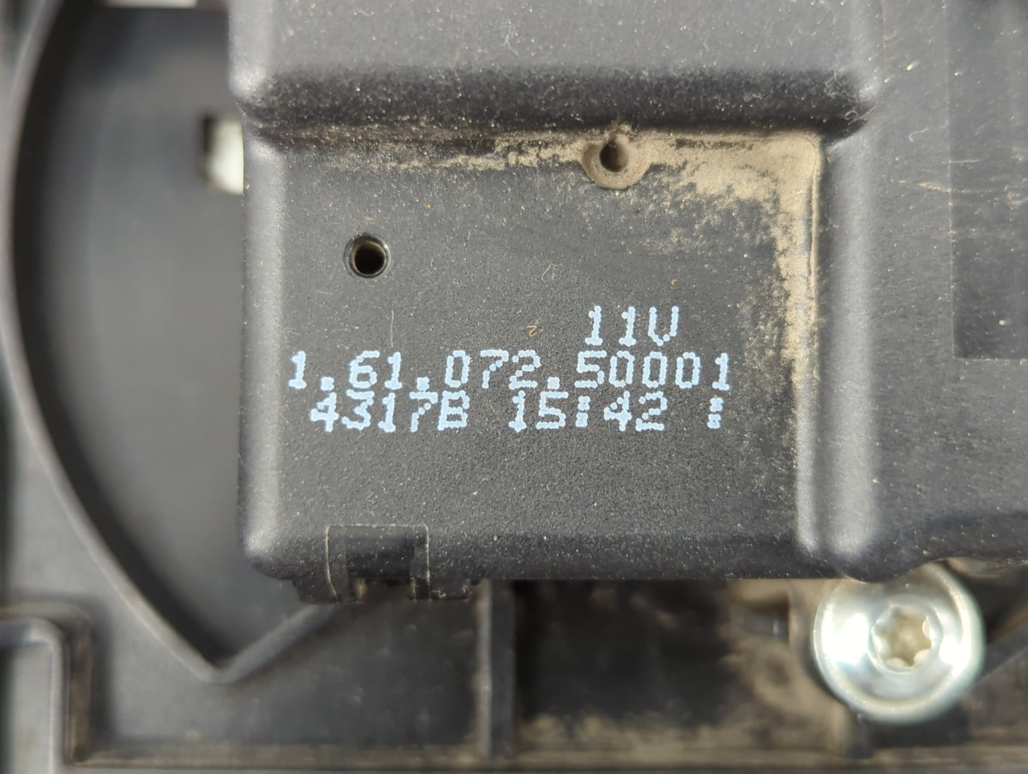 2003-2006 Mercedes-benz E320 Information Display Screen - Oemusedautoparts1.com