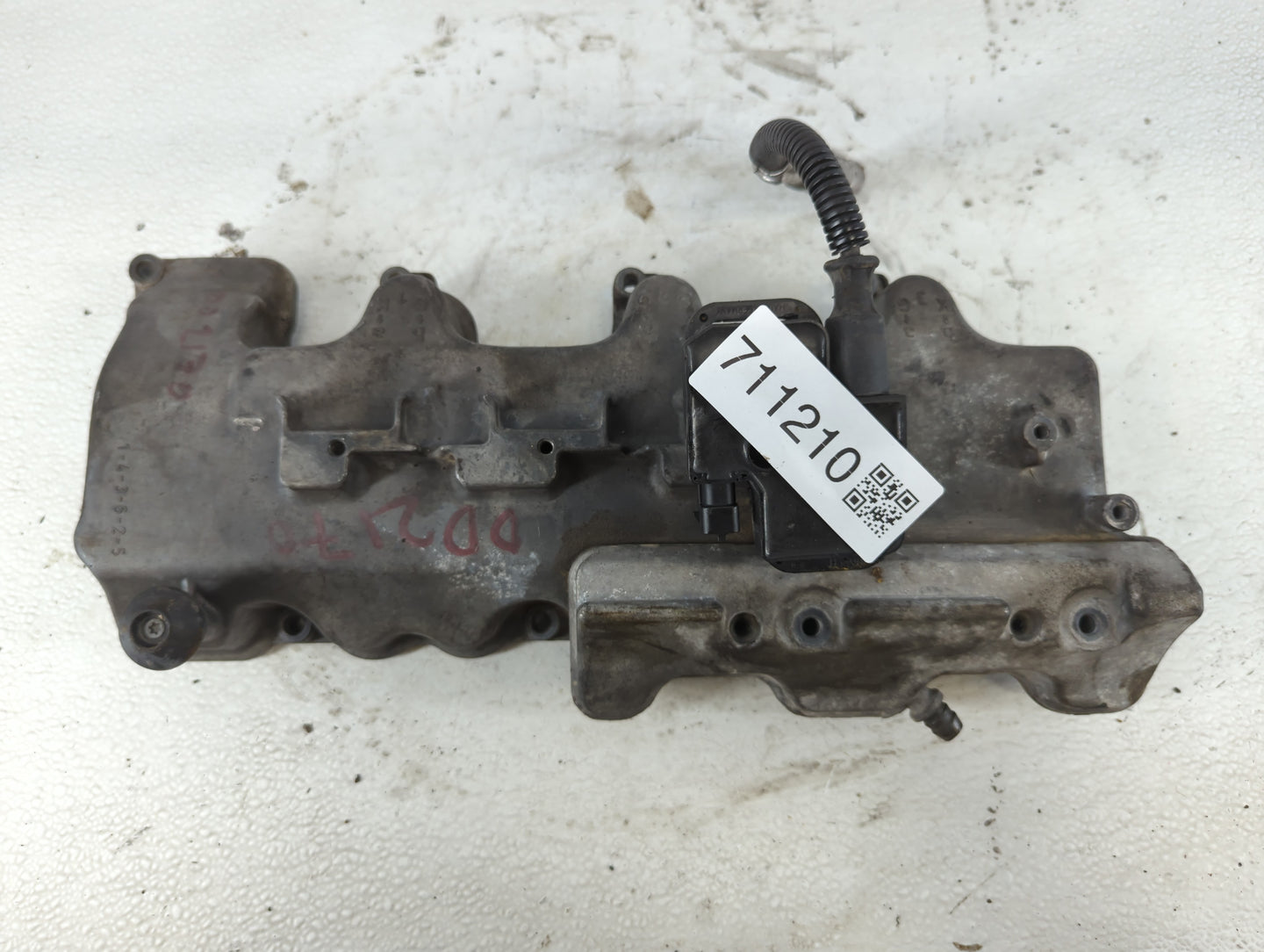 2005 Mercedes-Benz E320 Driver Left Cylinder Head Valve Cover P/N:A112 016 03 05 Fits OEM Used Auto Parts - Oemusedautoparts