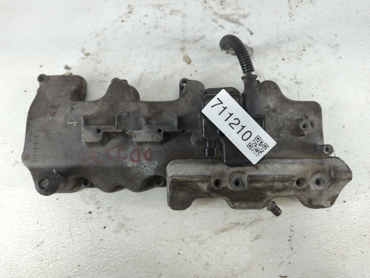 2005 Mercedes-Benz E320 Driver Left Cylinder Head Valve Cover P/N:A112 016 03 05 Fits OEM Used Auto Parts - Oemusedautoparts