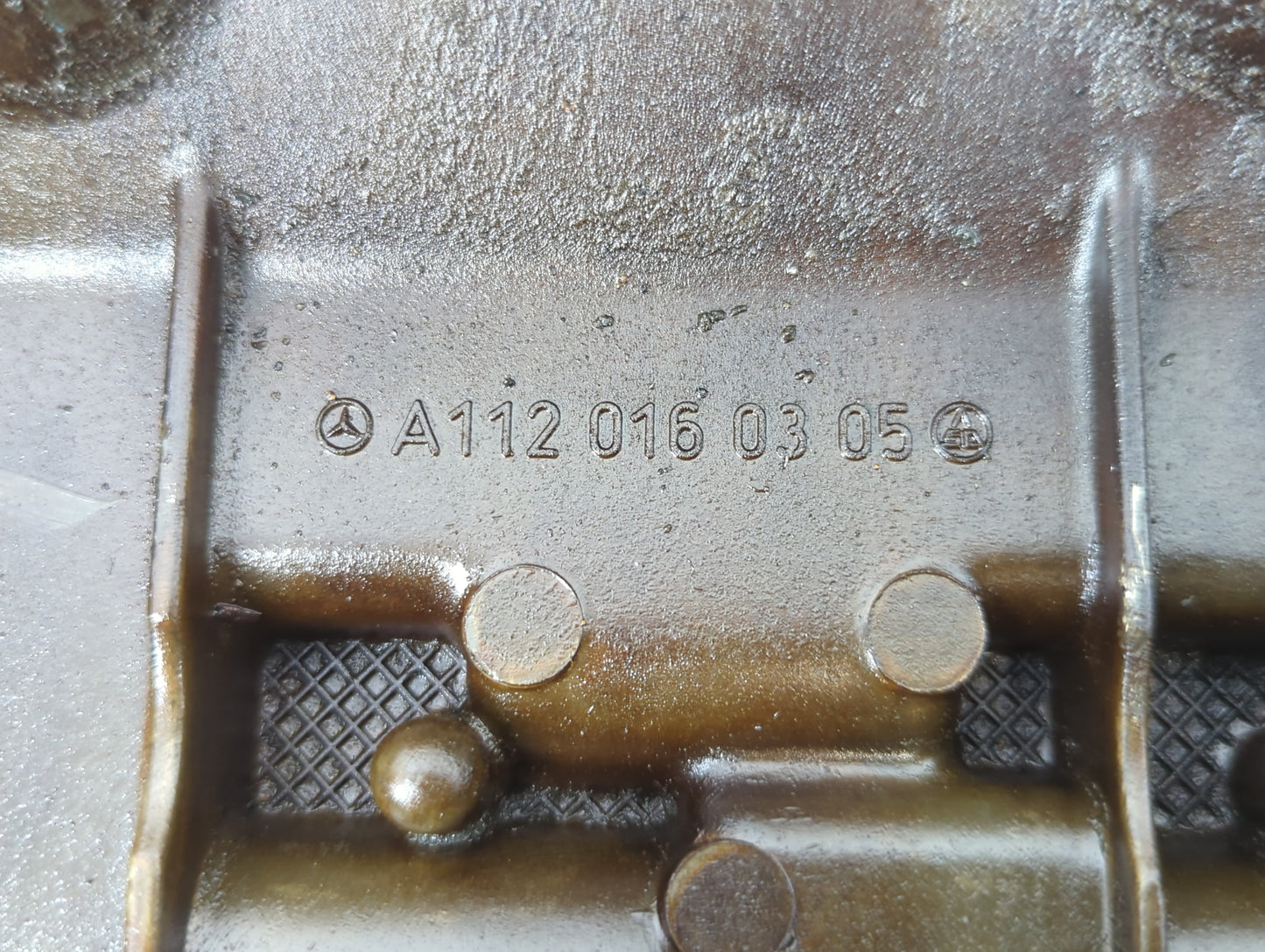 2005 Mercedes-Benz E320 Driver Left Cylinder Head Valve Cover P/N:A112 016 03 05 Fits OEM Used Auto Parts - Oemusedautoparts