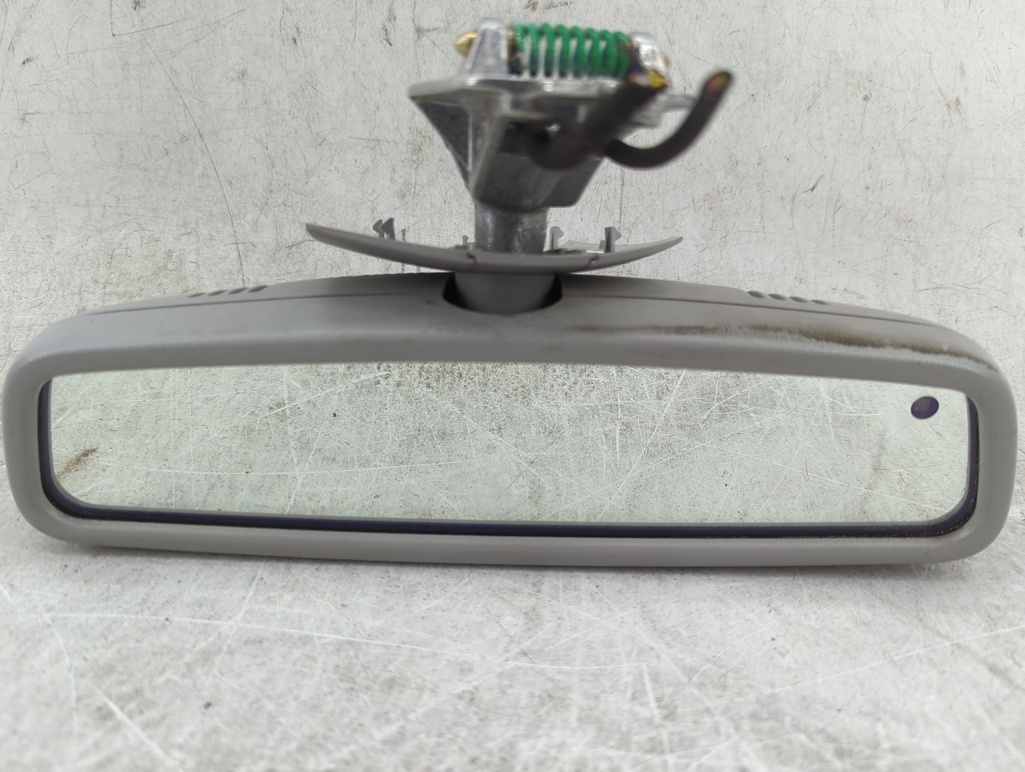 2005 Mercedes-Benz E500 Interior Rear View Mirror Replacement OEM P/N:211 811 0107 Fits OEM Used Auto Parts - Oemusedautopar