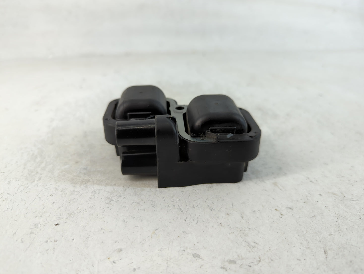 2003-2005 Mercedes-benz Ml350 Ignition Coil Igniter Pack - Oemusedautoparts1.com