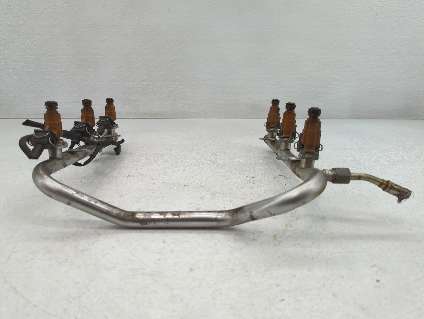 2005 Mercedes-Benz Ml350 Fuel Injectors P/N:A 112 70 10 95 Fits OEM Used Auto Parts - Oemusedautoparts1.com