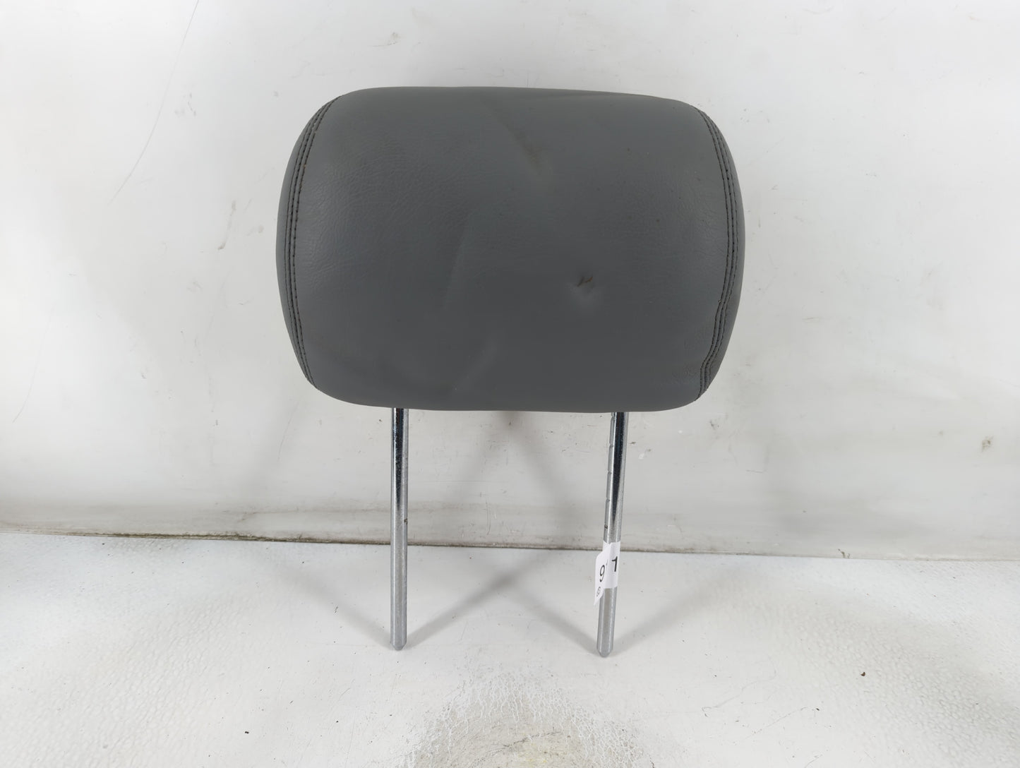 2003-2005 Mercedes-Benz Ml350 Headrest Head Rest Front Driver Passenger Seat Fits Fits 2000 2001 2002 2003 2004 2005 OEM Use