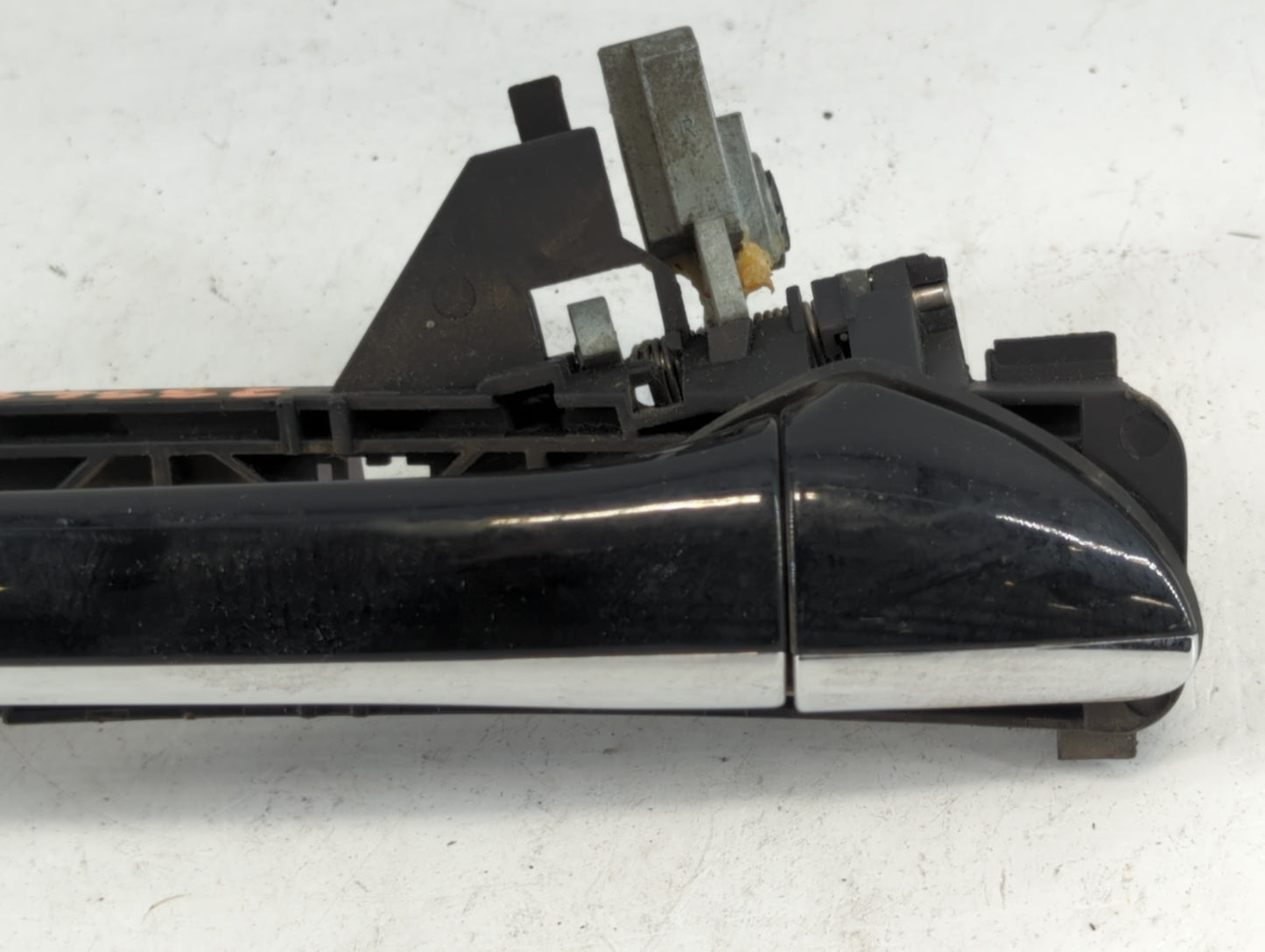2000 S430 Passenger Rear Right Door Handle Exterior Assembly - Oemusedautoparts1.com