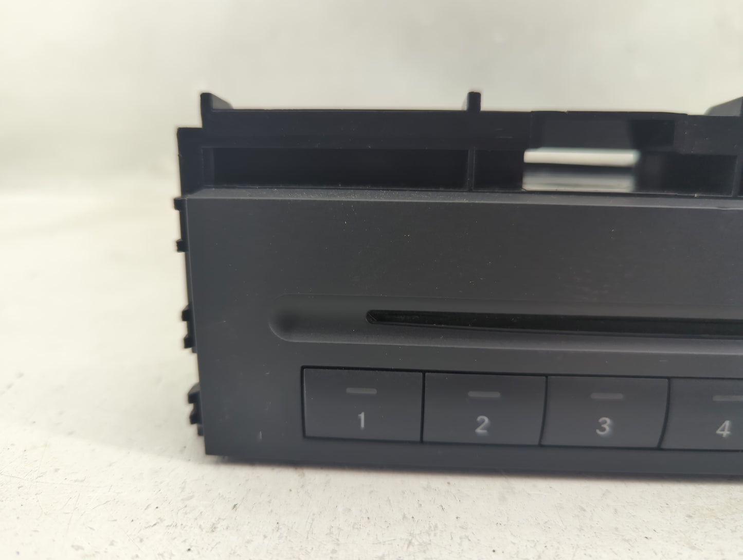 2005 Mercedes-Benz Slk200 Radio AM FM Cd Player Receiver Replacement P/N:A 211 827 55 42 Fits OEM Used Auto Parts - Oemuseda