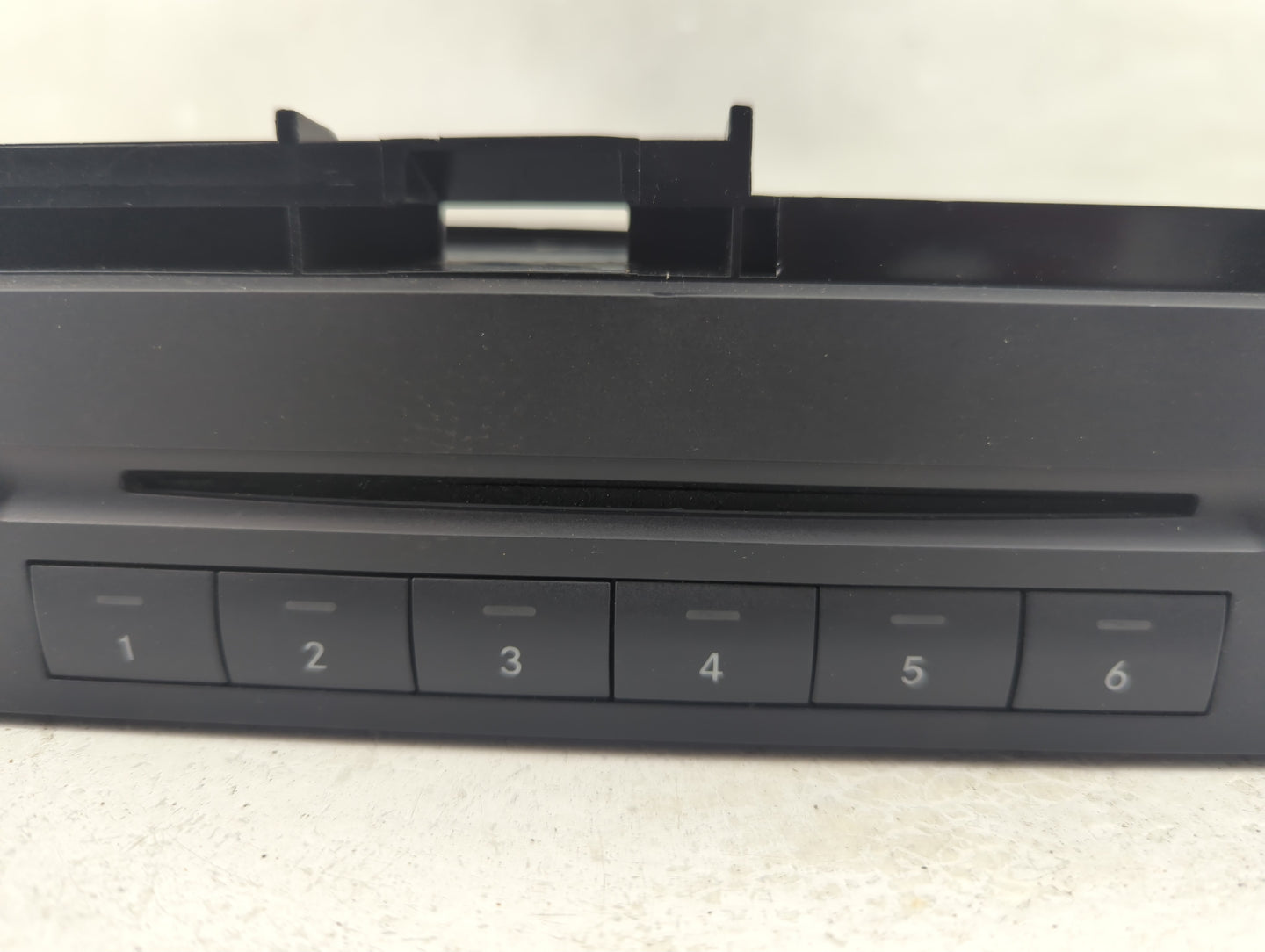 2005 Mercedes-Benz Slk200 Radio AM FM Cd Player Receiver Replacement P/N:A 211 827 55 42 Fits OEM Used Auto Parts - Oemuseda