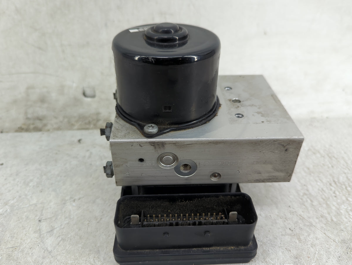 2005 Mercedes C-Class Anti-Lock Brake ABS Pump Module Actuator OEM P/N:A0054312912Q01 A0345457732 Fits Fits 2003 2004 OEM Us