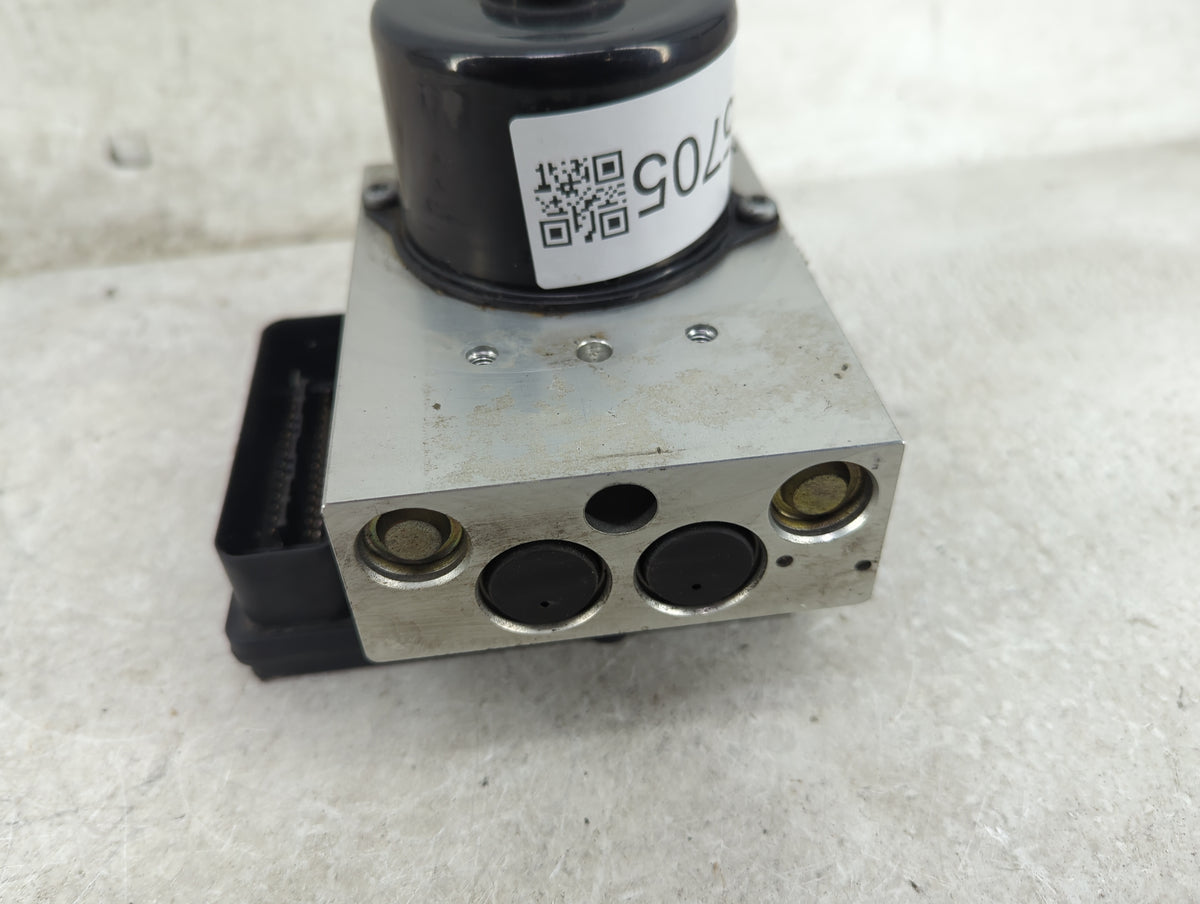 2005 Mercedes C-Class Anti-Lock Brake ABS Pump Module Actuator OEM P/N:A0054312912Q01 A0345457732 Fits Fits 2003 2004 OEM Us