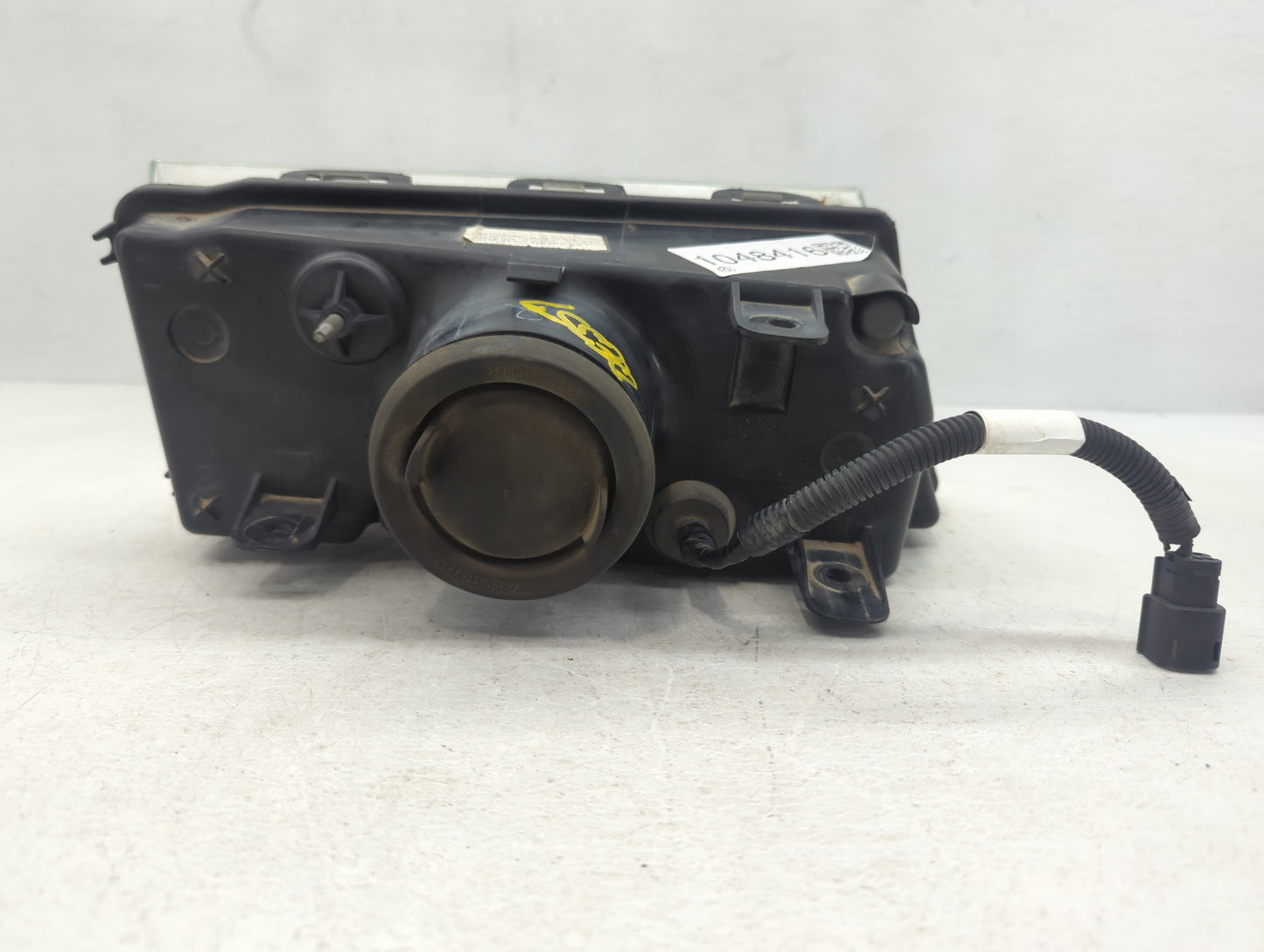 2005 Mercury Grand Marquis Driver Left Oem Head Light Headlight Lamp - Oemusedautoparts1.com