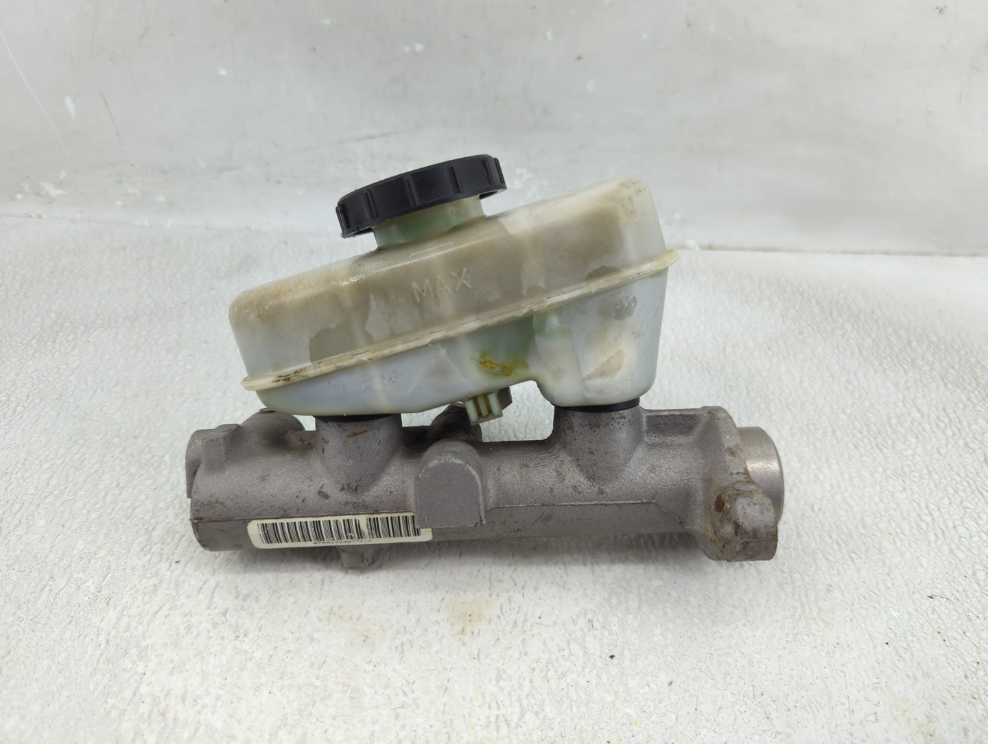 2001-2011 Mercury Grand Marquis Brake Master Cylinder 1310380 - Oemusedautoparts1.com
