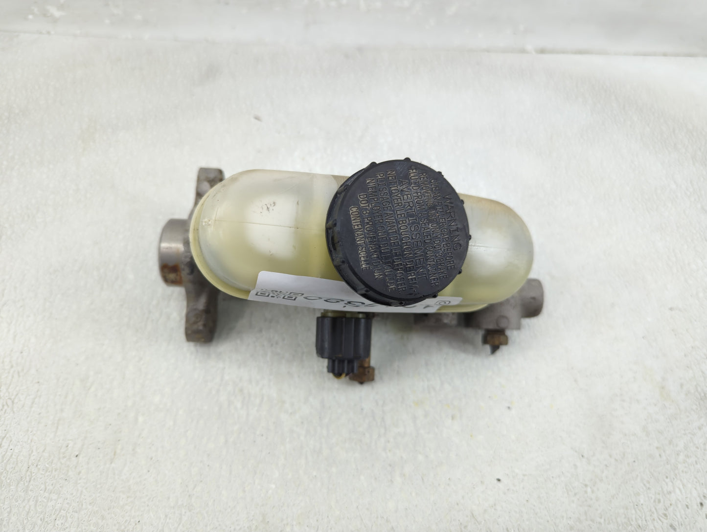 2001-2011 Mercury Grand Marquis Brake Master Cylinder 1310380 - Oemusedautoparts1.com