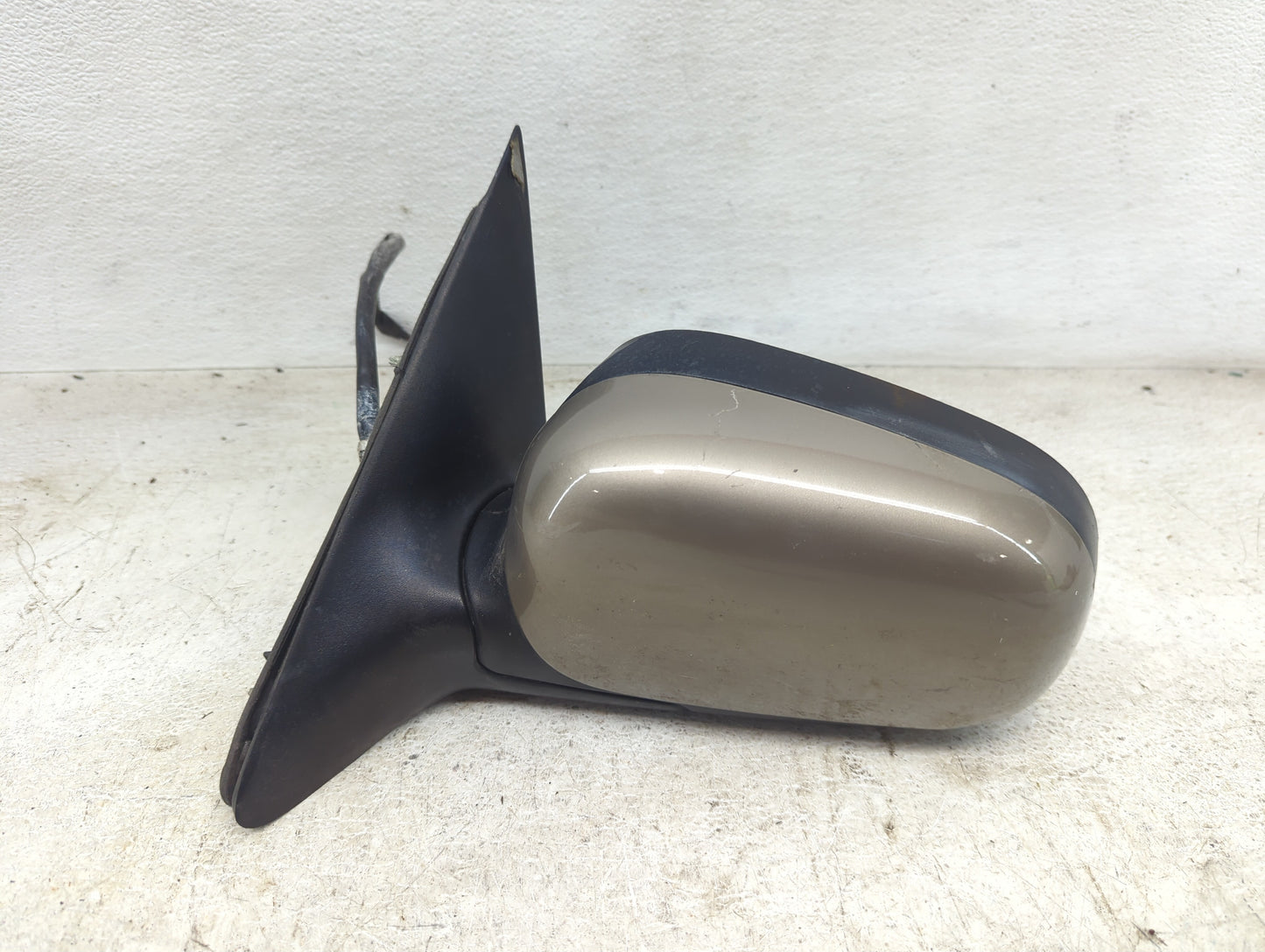 1998-2011 Mercury Grand Marquis Driver Side View Mirror - Left Door Mirror OEM Used - Oemusedautoparts1.com