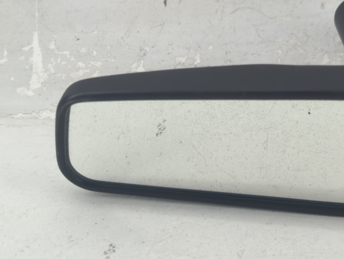 2005 Mercury Grand Marquis Interior Rear View Mirror Replacement OEM Fits OEM Used Auto Parts - Oemusedautoparts1.com