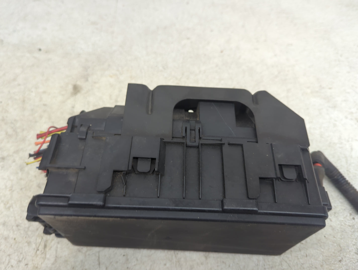 2009-2011 Mercury Grand Marquis Fusebox Fuse Box Panel Relay Module P/N:2C7T-14N003-A Fits Fits 2009 2010 2011 OEM Used Auto