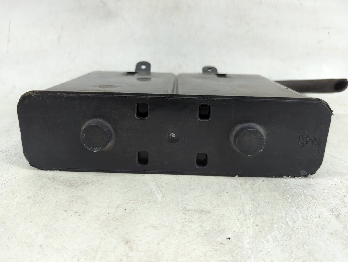 2005 Mercury Grand Marquis Fuel Vapor Charcoal Canister - Oemusedautoparts1.com