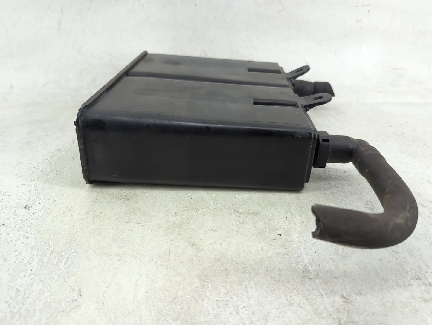 2005 Mercury Grand Marquis Fuel Vapor Charcoal Canister - Oemusedautoparts1.com