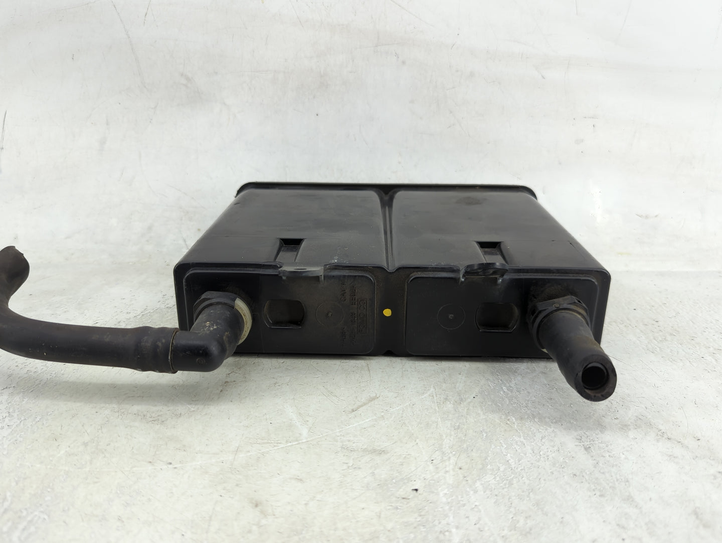 2005 Mercury Grand Marquis Fuel Vapor Charcoal Canister - Oemusedautoparts1.com