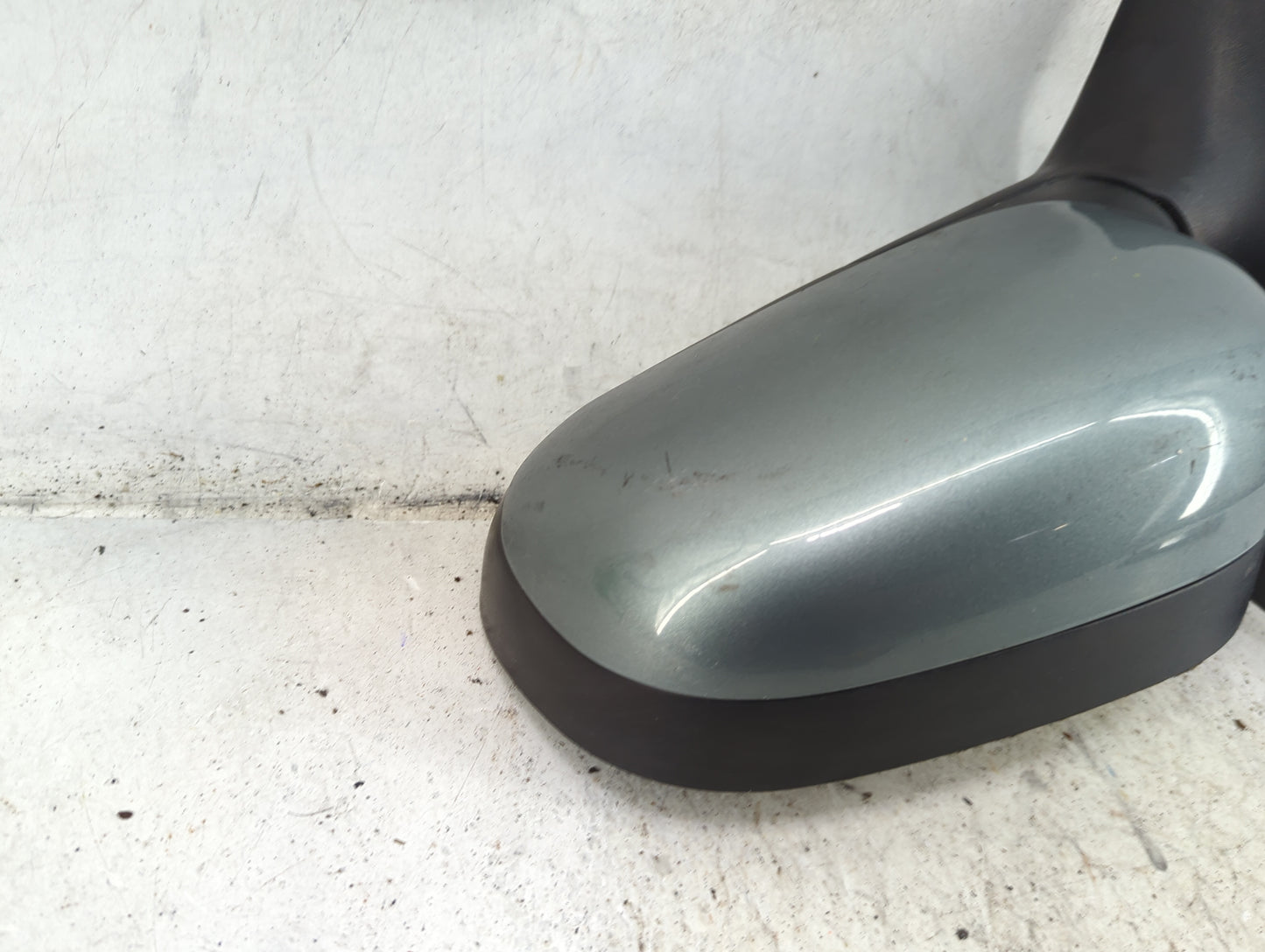 1998-2011 Mercury Grand Marquis Driver Side View Mirror - Left Door Mirror OEM Used - Oemusedautoparts1.com