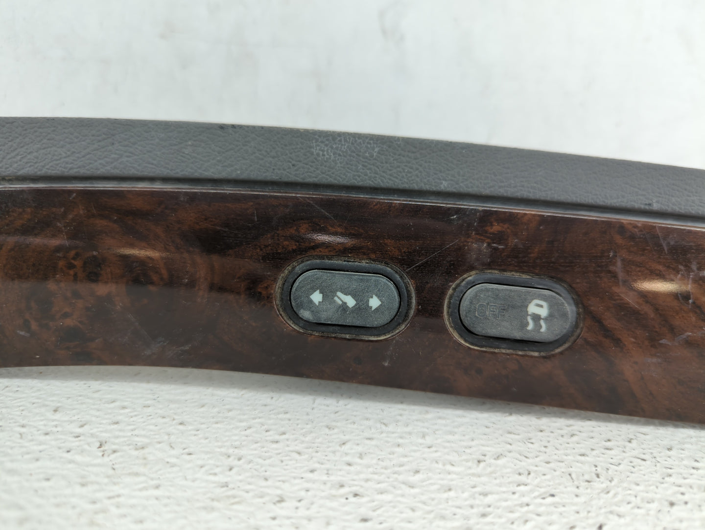 2005 Mercury Grand Marquis Dash Trim Panel Oem 5w33 5404269 - Oemusedautoparts1.com