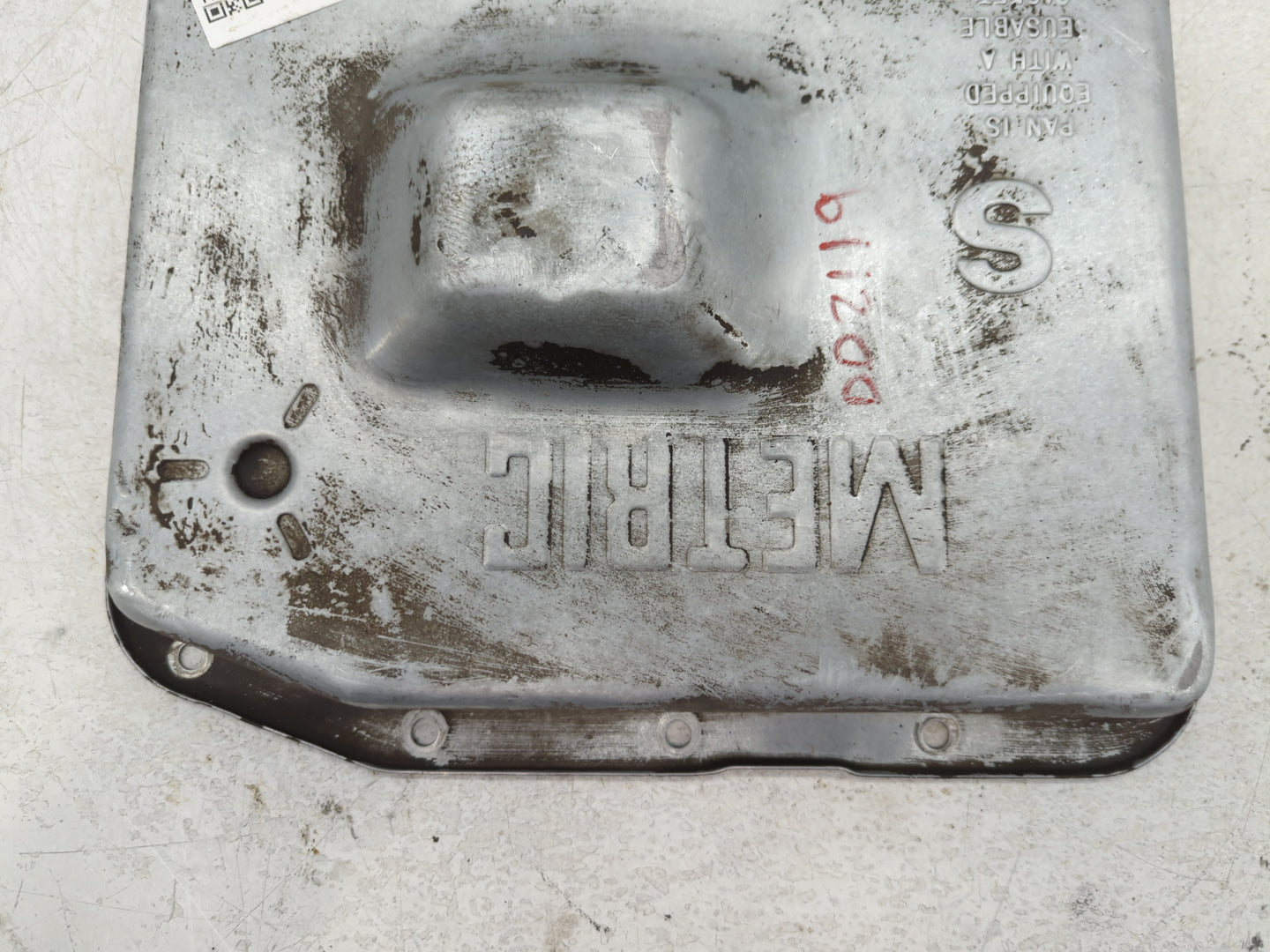 2003-2011 Mercury Grand Marquis Engine Oil Pan P/N:ZDGDA Fits Fits 2003 2004 2005 2006 2007 2008 2009 2010 2011 OEM Used Aut