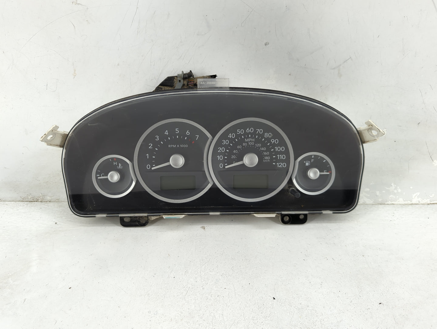 2005 Mercury Mariner Instrument Cluster Speedometer Gauges P/N:5E6T-10849-BH JBBH01154G, 5L8F-10A855-AB Fits OEM Used Auto P