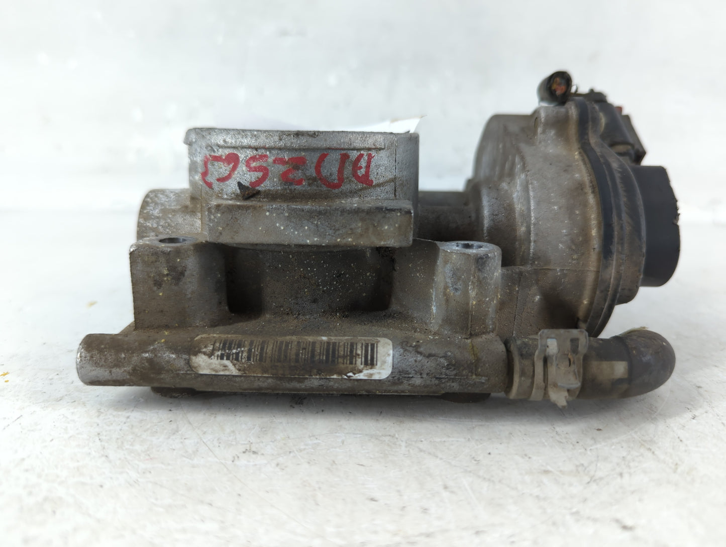 2005-2008 Mercury Mariner Throttle Body Fits Fits 2005 2006 2007 2008 OEM Used Auto Parts - Oemusedautoparts1.com