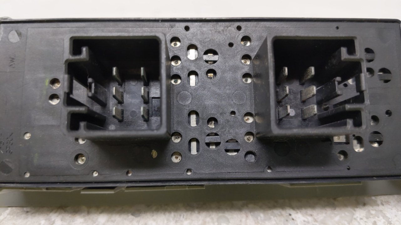 2005 Mercury Mercury Master Power Window Switch Replacement Driver Side Left Fits OEM Used Auto Parts - Oemusedautoparts1.co