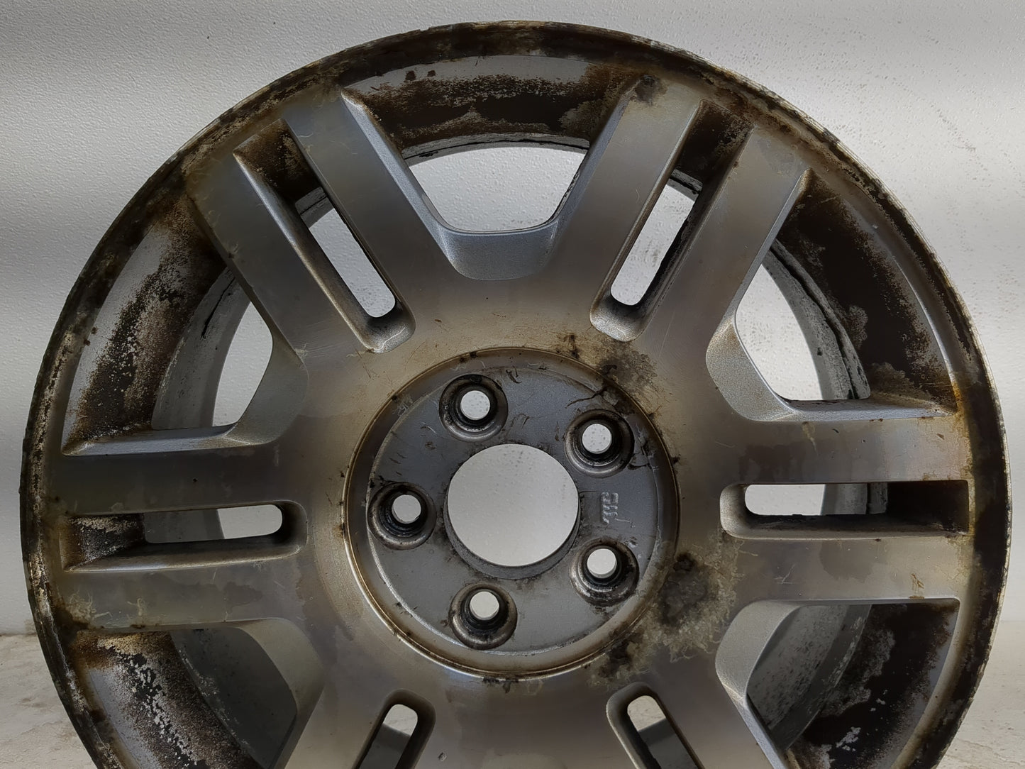 2004-2005 Mercury Mountaineer Oem Wheel Rim - Oemusedautoparts1.com