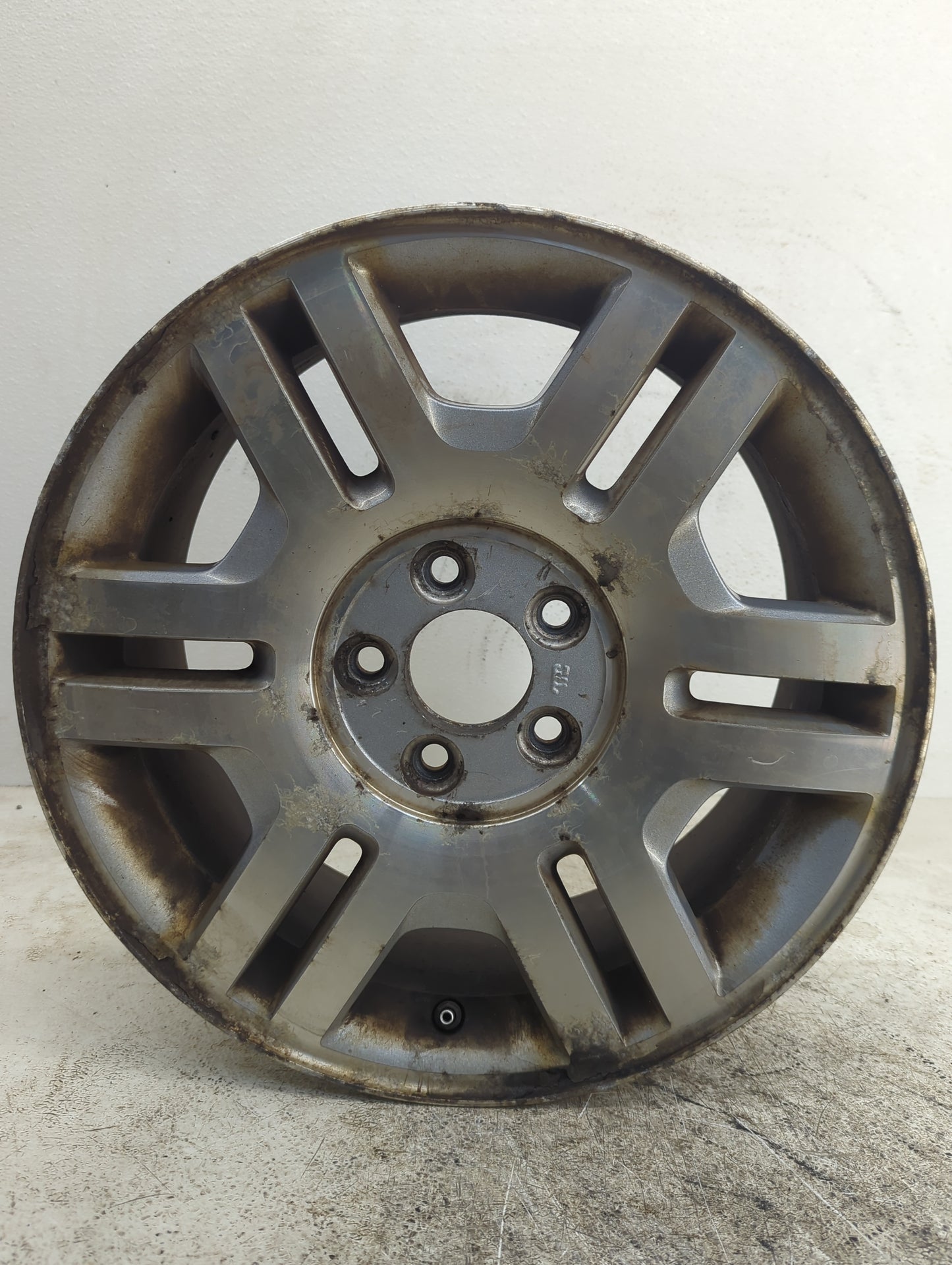 2004-2005 Mercury Mountaineer Oem Wheel Rim - Oemusedautoparts1.com