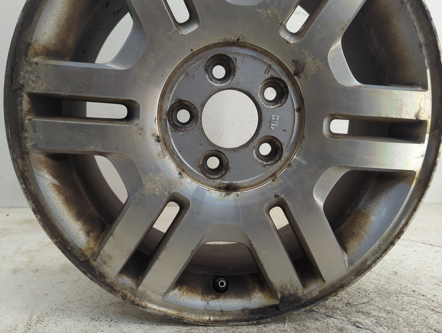 2002-2005 Mercury Mountaineer Oem Wheel Rim 1176456 - Oemusedautoparts1.com