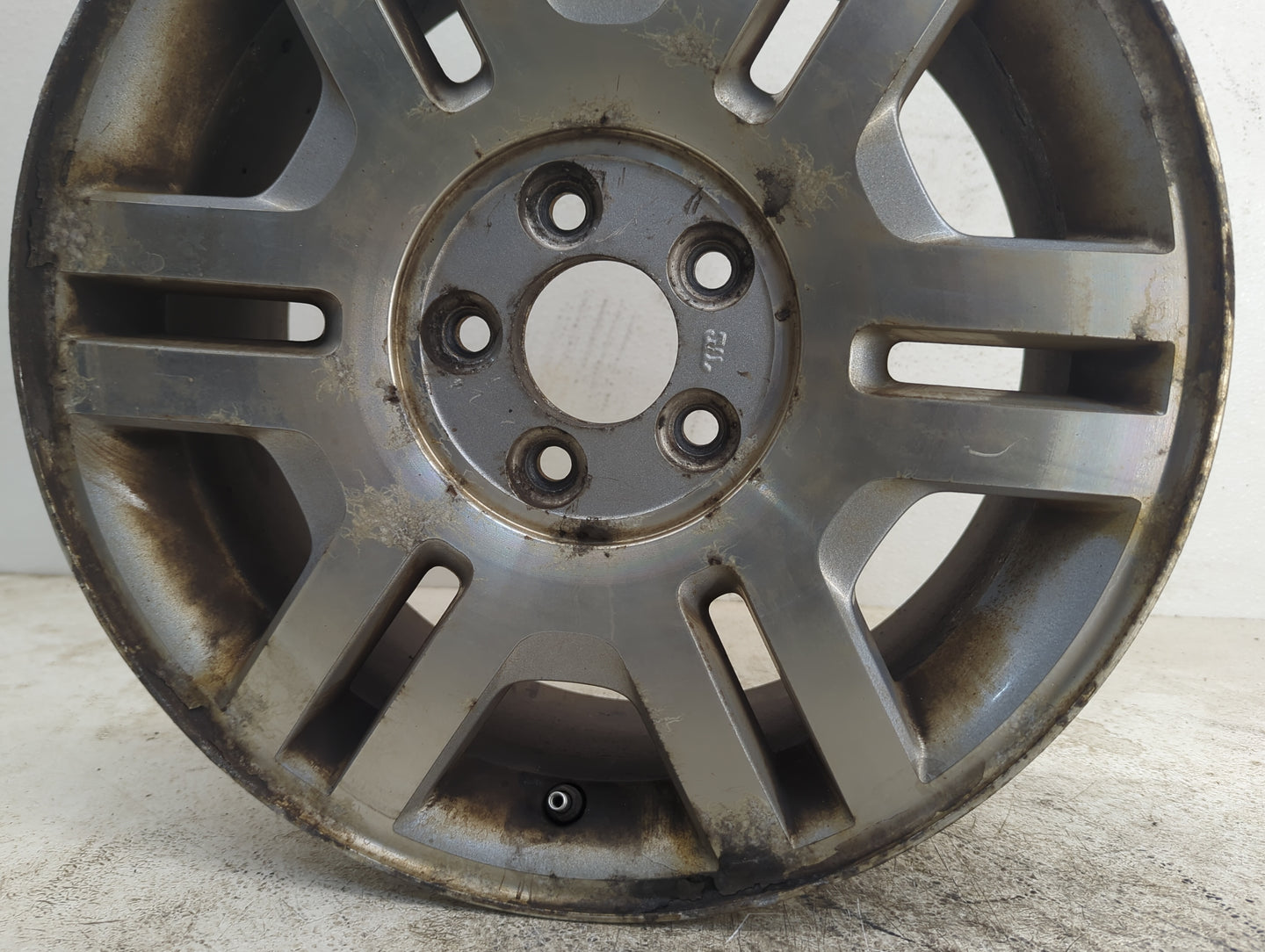 2002-2005 Mercury Mountaineer Oem Wheel Rim 1176456 - Oemusedautoparts1.com