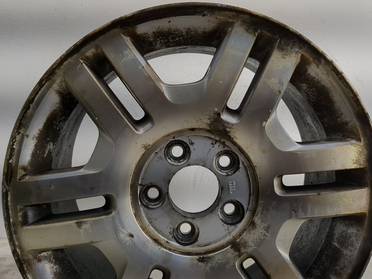 2005-2005 Mercury Mountaineer Oem Wheel Rim - Oemusedautoparts1.com