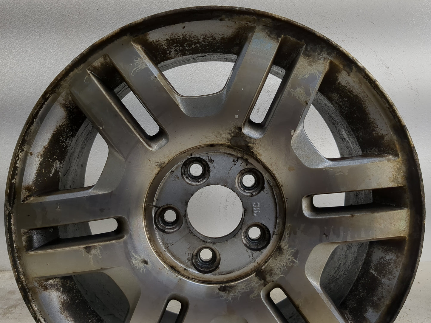 2005-2005 Mercury Mountaineer Oem Wheel Rim - Oemusedautoparts1.com