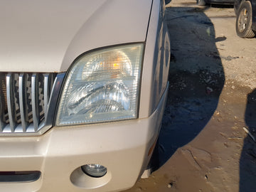2002-2005 Mercury Mountaineer Driver Left Oem Head Light Headlight Lamp 1176832 - Oemusedautoparts1.com