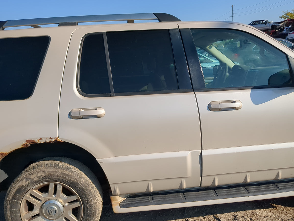 2002-2005 Mercury Mountaineer Passenger Rear Door Oem 1176845 - Oemusedautoparts1.com