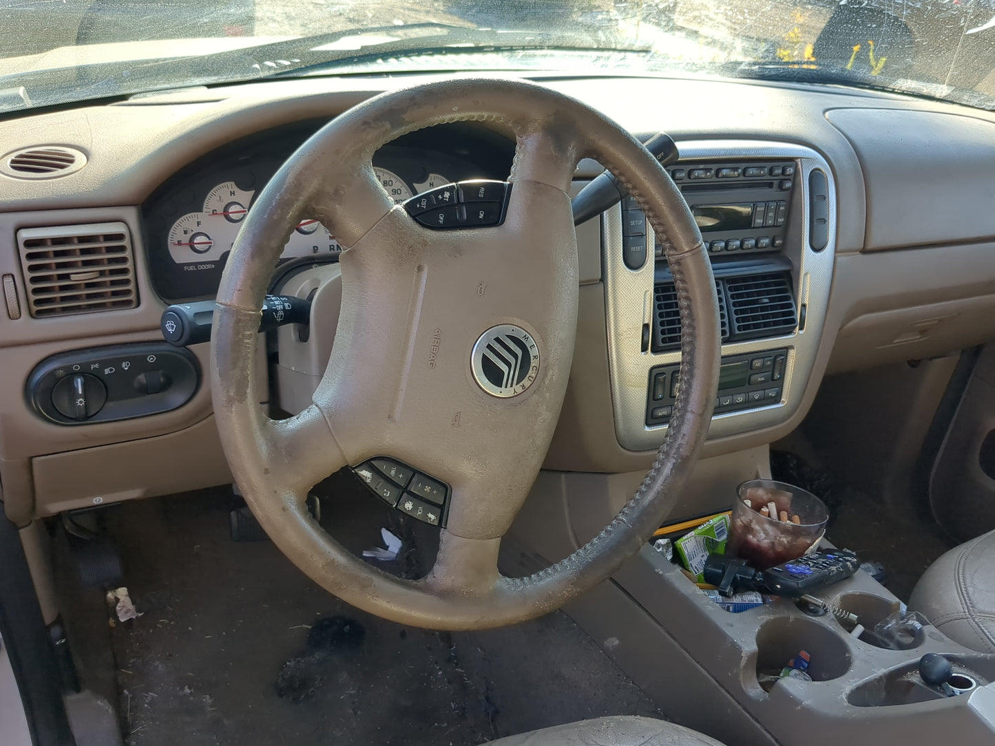 2002-2005 Mercury Mountaineer Air Bag Driver Left Steering Wheel Mounted - Oemusedautoparts1.com