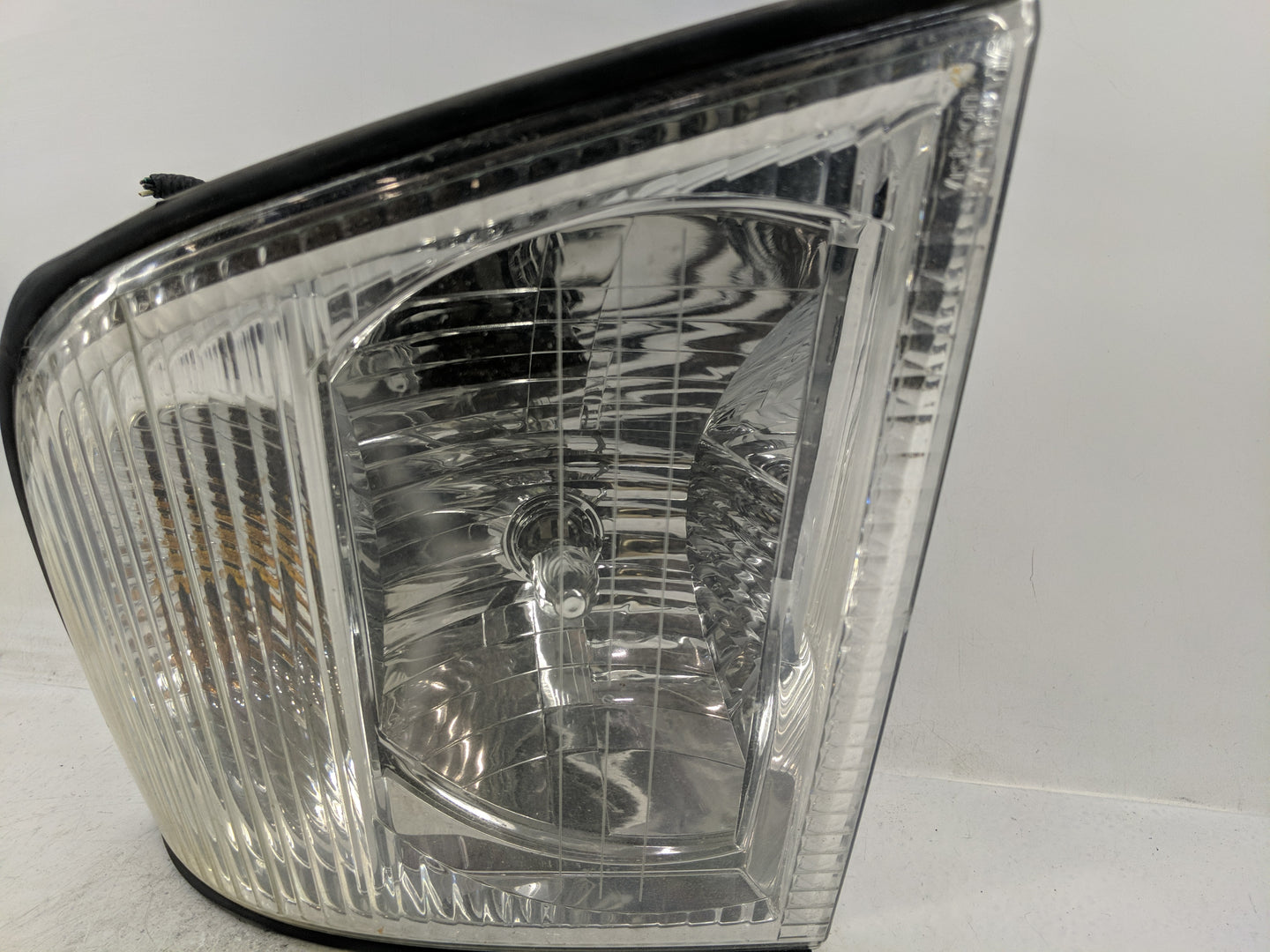 2002 Mercury Mountaineer Passenger Right Oem Head Light Headlight Lamp - Oemusedautoparts1.com