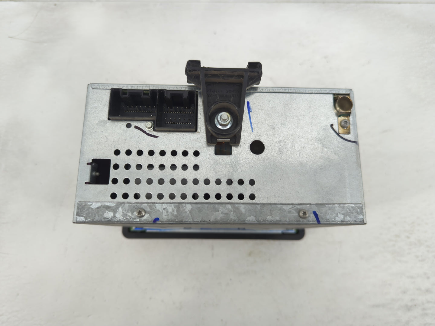 2005 Mercury Mountaineer Radio AM FM Cd Player Receiver Replacement P/N:5L2T-18C869-AC Fits OEM Used Auto Parts - Oemusedaut