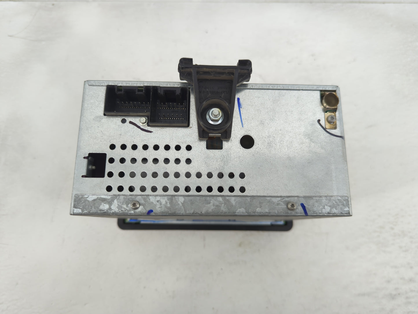 2005 Mercury Mountaineer Radio AM FM Cd Player Receiver Replacement P/N:5L2T-18C869-AC Fits OEM Used Auto Parts - Oemusedaut